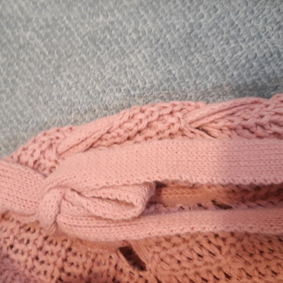 Knot sweater - Picture 3 of 4